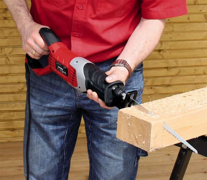 Электрическая шабельная пила по дереву и металлу (электроноживка) Einhell TC-AP 650 E 4326141 фото