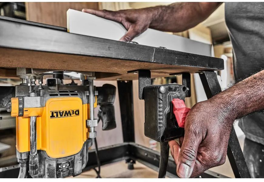 Професійний фрезер мережевий DeWALT DWE625KT : 2300Вт, цанга 8-12 (DWE625KT) DWE627KT фото