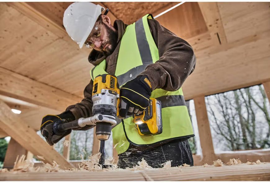 Шуруповерт аккумуляторный DEWALT DCD1007H2T (2акум.18В 5Ач/зарядный/кейс/169Нм) DCD1007H2T фото
