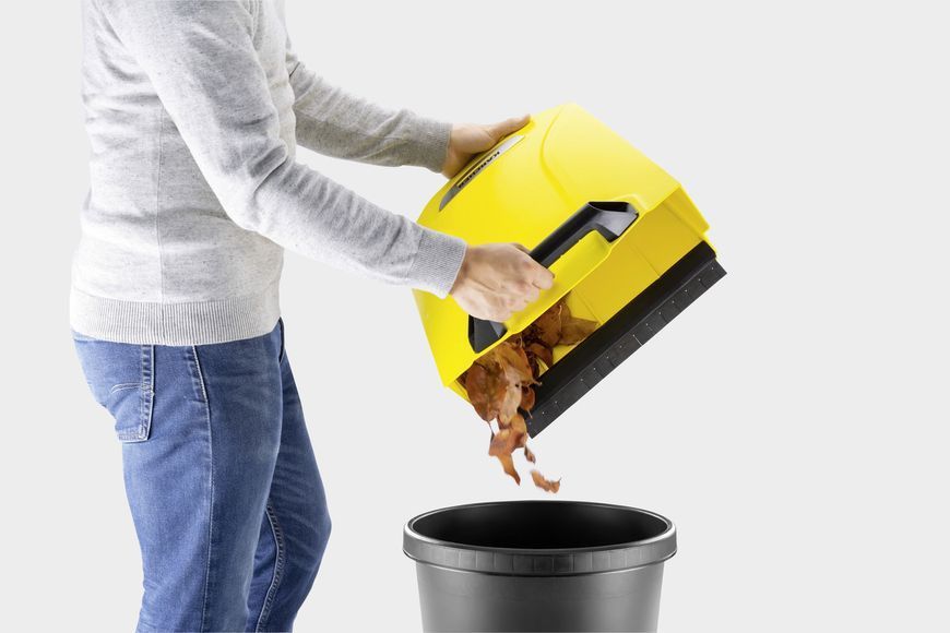 Потужна ручна підмітальна машина&nbsp;Karcher S 4 Twin 2in1 (1.766-365.0) 1.766-365.0 фото