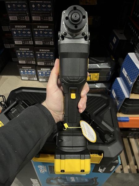 Угловая бесщеточная шлифмашина ZEGOR AGPP-21BL-125 (акум 21V 4.0Ah 1шт и зарядка) AGPP-21BL-125 фото