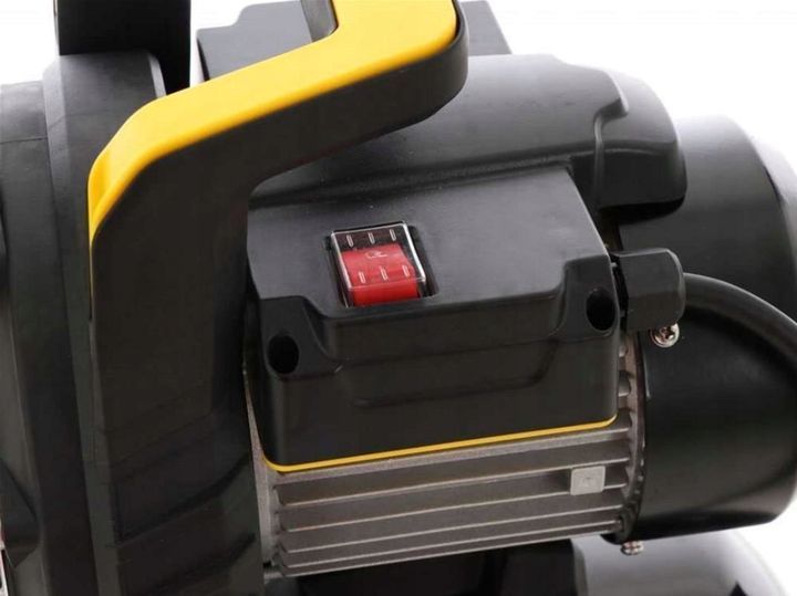 Бытовая насосная станция STANLEY SXGP900XFBE : 0.9 кВт., 3300 л/час, гидрофор для дома и дачи SXGP900XFBE фото