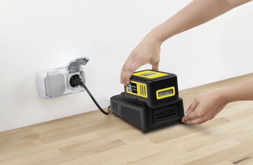 Набор аккумуляторный KARCHER 2.445-063.0 (1акум.18В 5Ач/зарядный) 2.445-063.0 фото