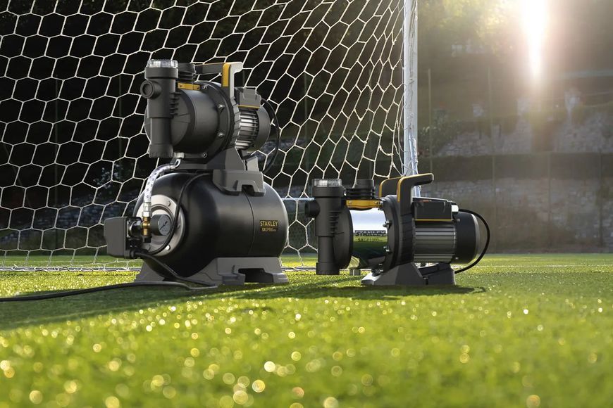 Бытовая насосная станция STANLEY SXGP900XFBE : 0.9 кВт., 3300 л/час, гидрофор для дома и дачи SXGP900XFBE фото
