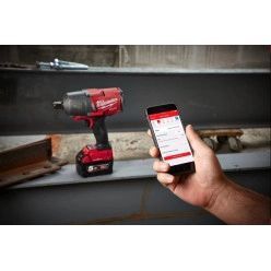 Профессиональный гайкокрут высокомоментный MILWAUKEE 3/4 дюйма(2034Нм) M18 FUEL ONEFHIWF34-502X ONE-KEY 4933459730 фото