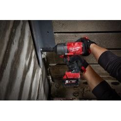 Профессиональный гайкокрут высокомоментный MILWAUKEE 3/4 дюйма(2034Нм) M18 FUEL ONEFHIWF34-502X ONE-KEY 4933459730 фото