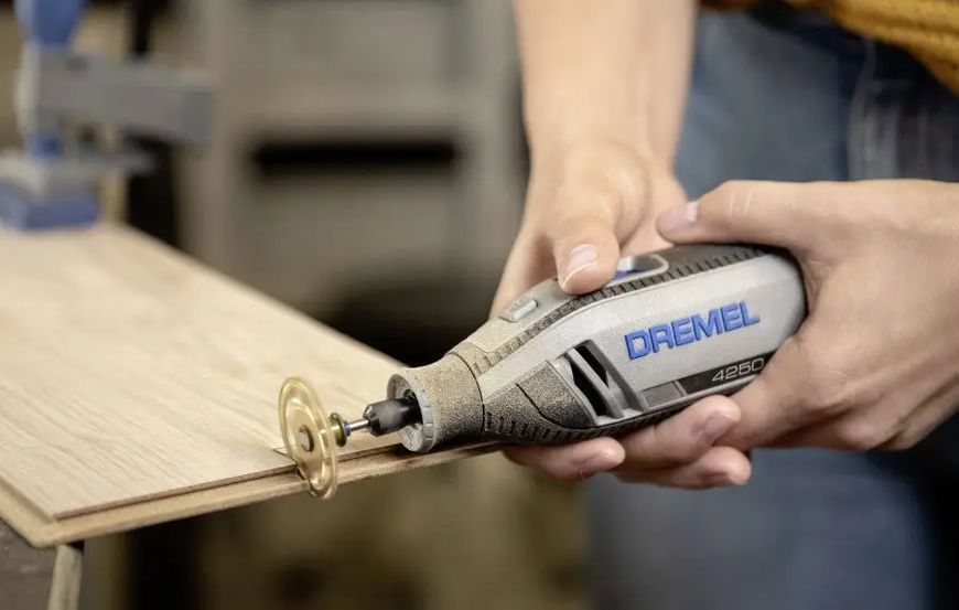 Багатофункціональний інструмент (гравер) Dremel 4250-35 : 175 Вт, 35000 об/хв, 35 шт. високоякісних насадок F0134250JD F0134250JD фото