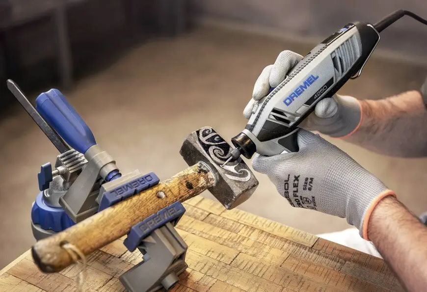 Багатофункціональний інструмент (гравер) Dremel 4250-35 : 175 Вт, 35000 об/хв, 35 шт. високоякісних насадок F0134250JD F0134250JD фото