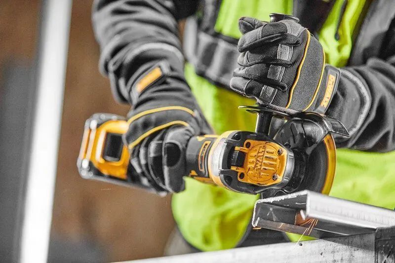 Професійна шліфмашина кутова - болгарка акумуляторна безщіткова DeWALT DCG409VSNT : без АКБ, диск 125мм (DCG409VSNT) DCG409VSNT фото