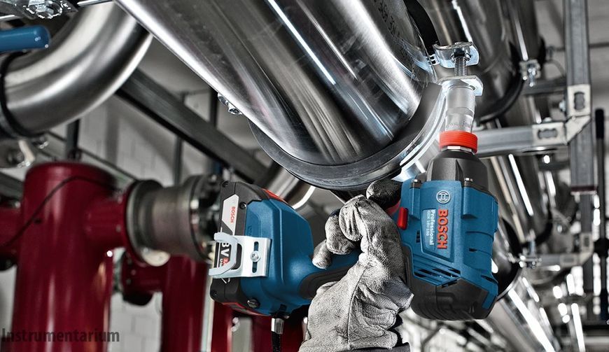 Профессиональный гайкокрут ударный аккумуляторный Bosch Professional GDX 180-LI: с АКБ 2шт-18V 2.0Ah, 180Нм 06019G5223 фото
