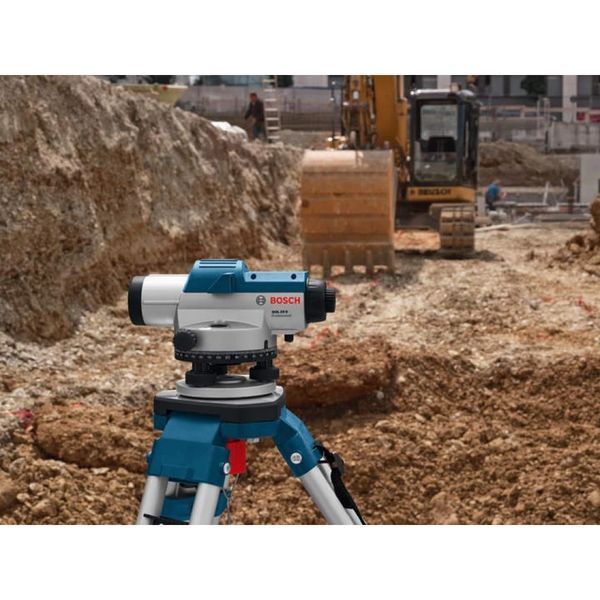 Профессиональный оптический нивелир Bosch Professional GOL 32 D : 120 м, 32 х зум, кейс 0601068500 фото